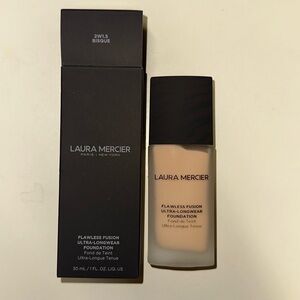 Laura Mercier flawless foundation